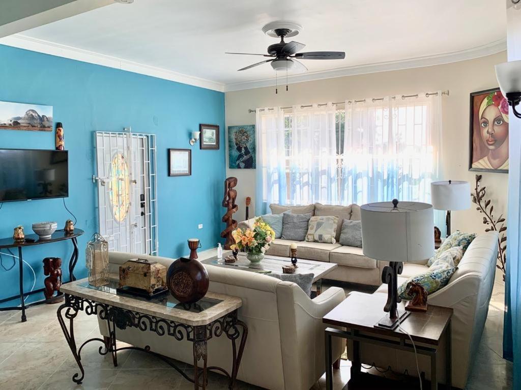 Bella Vista Vacation Apartment Teluk Montego Bagian luar foto