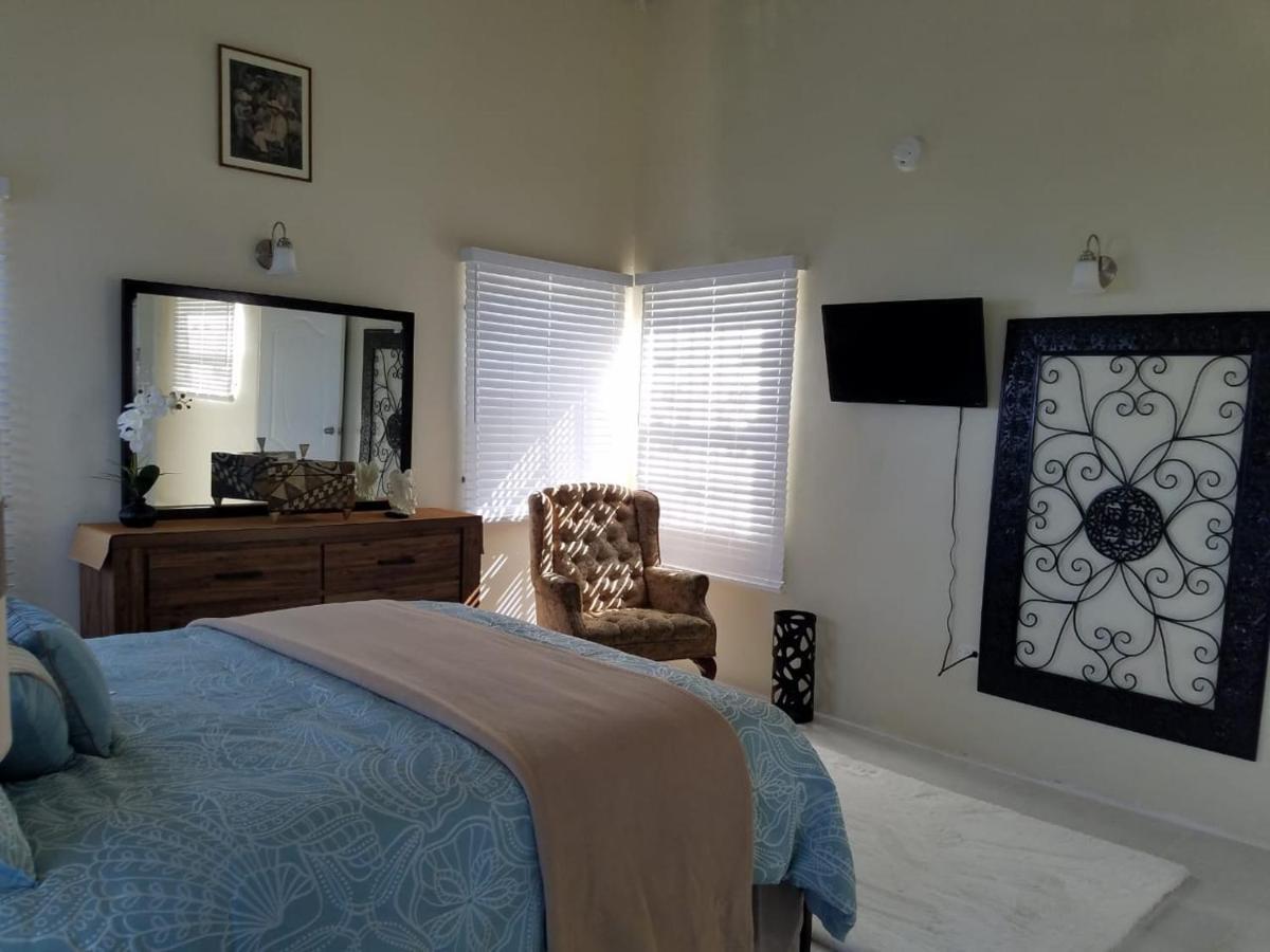 Bella Vista Vacation Apartment Teluk Montego Bagian luar foto
