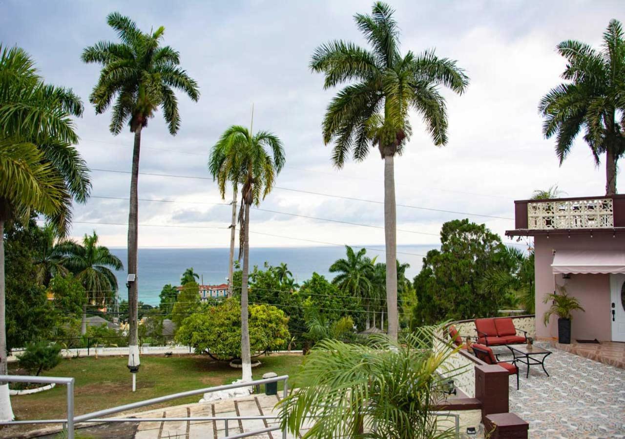Bella Vista Vacation Apartment Teluk Montego Bagian luar foto