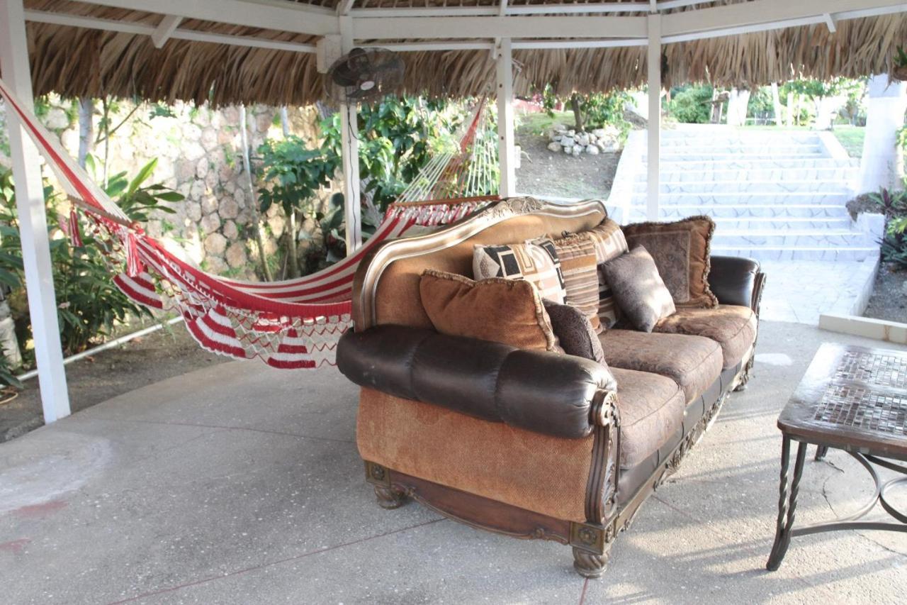 Bella Vista Vacation Apartment Teluk Montego Bagian luar foto