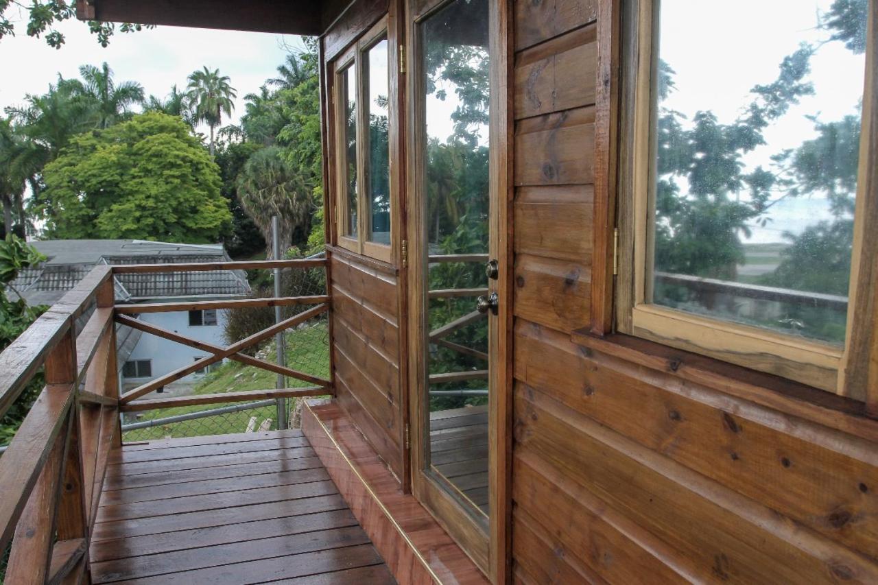 Bella Vista Vacation Apartment Teluk Montego Bagian luar foto