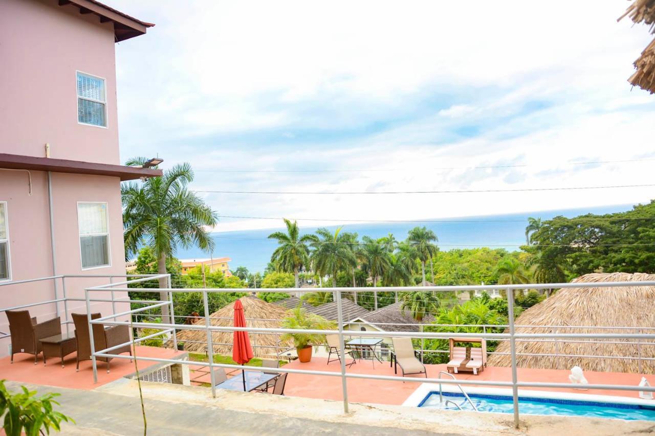 Bella Vista Vacation Apartment Teluk Montego Bagian luar foto